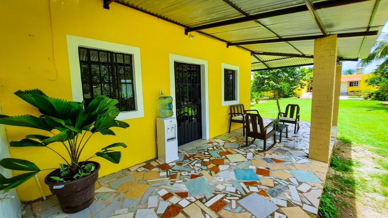 Hotel Quinta Izamal Exterior photo